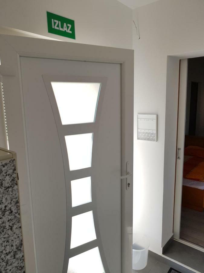 Apartment Brigitte ヴーシ エクステリア 写真